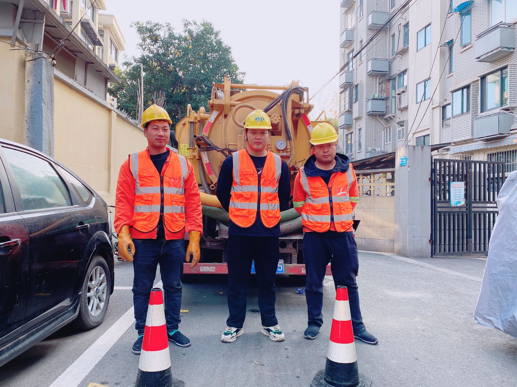 盘城南京某小区管道清淤检测施工